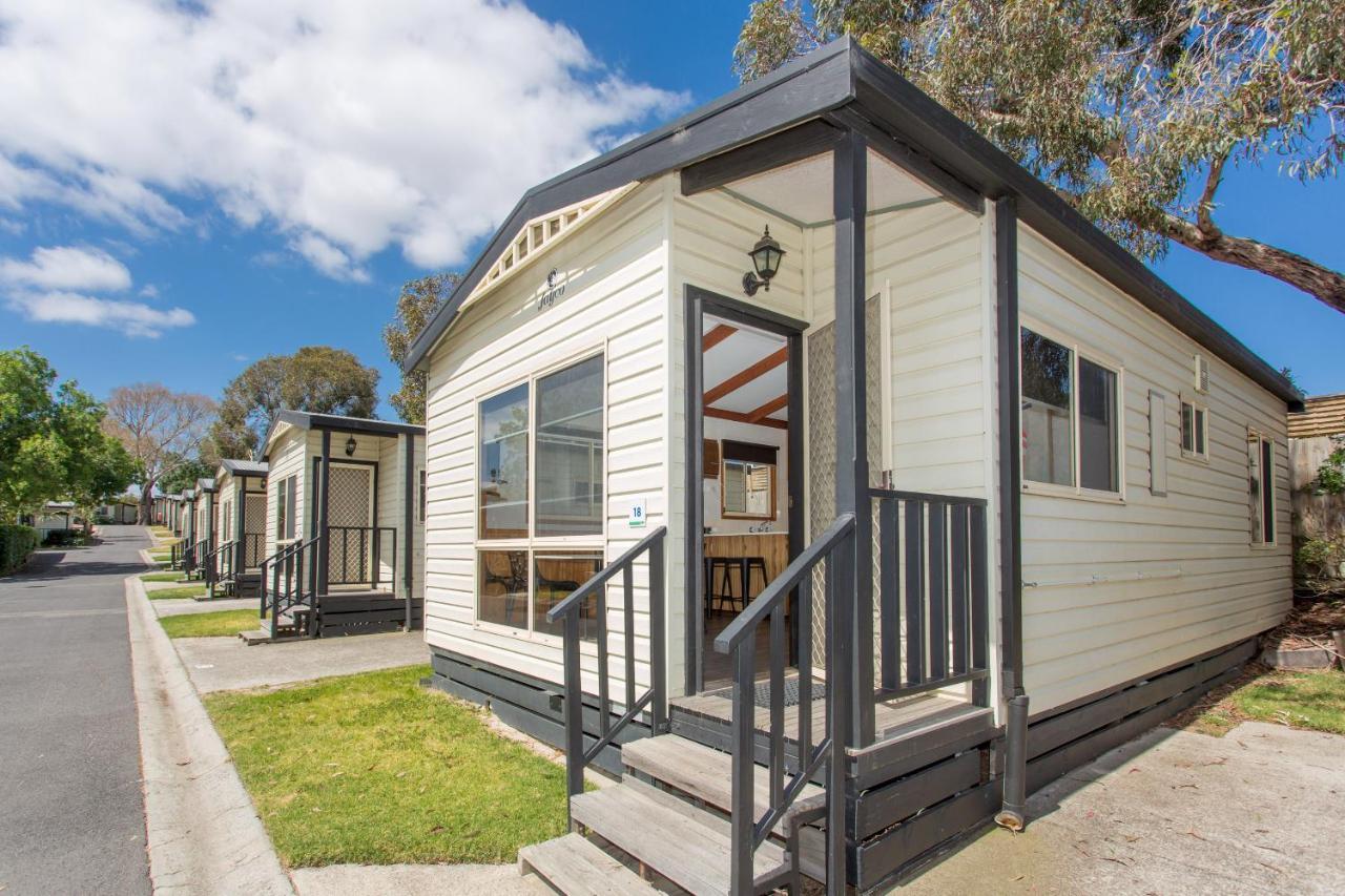 Big4 Melbourne Holiday Park Экстерьер фото