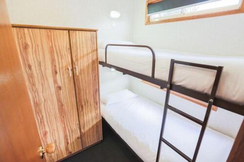 Big4 Melbourne Holiday Park Экстерьер фото