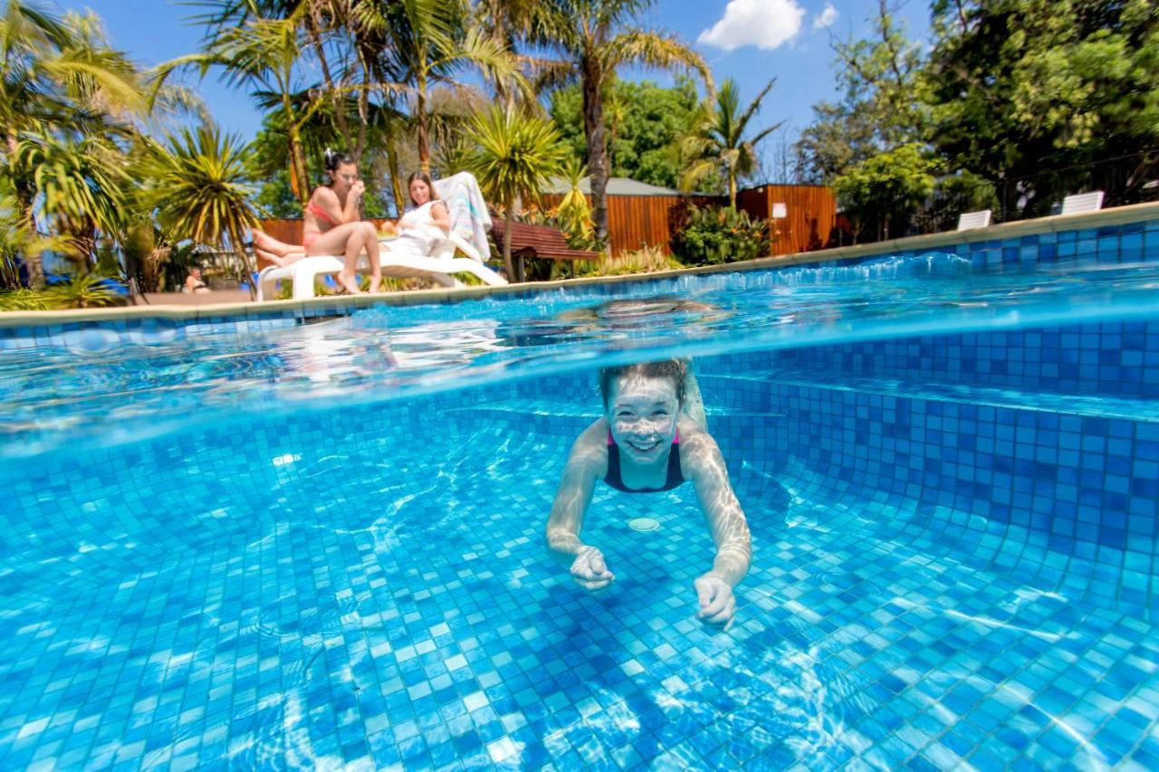 Big4 Melbourne Holiday Park Экстерьер фото