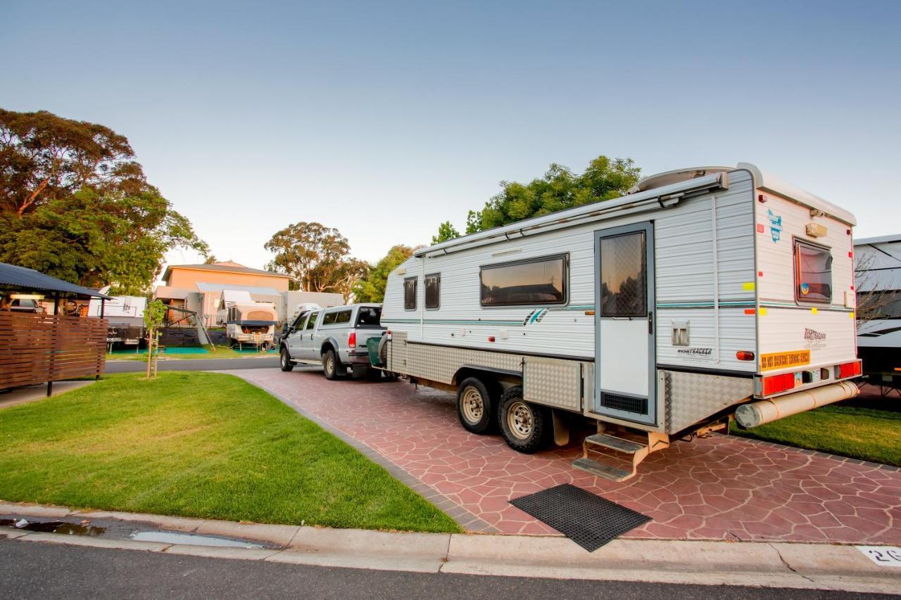 Big4 Melbourne Holiday Park Экстерьер фото