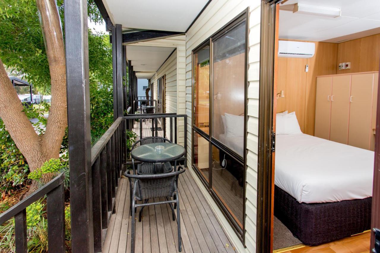 Big4 Melbourne Holiday Park Экстерьер фото